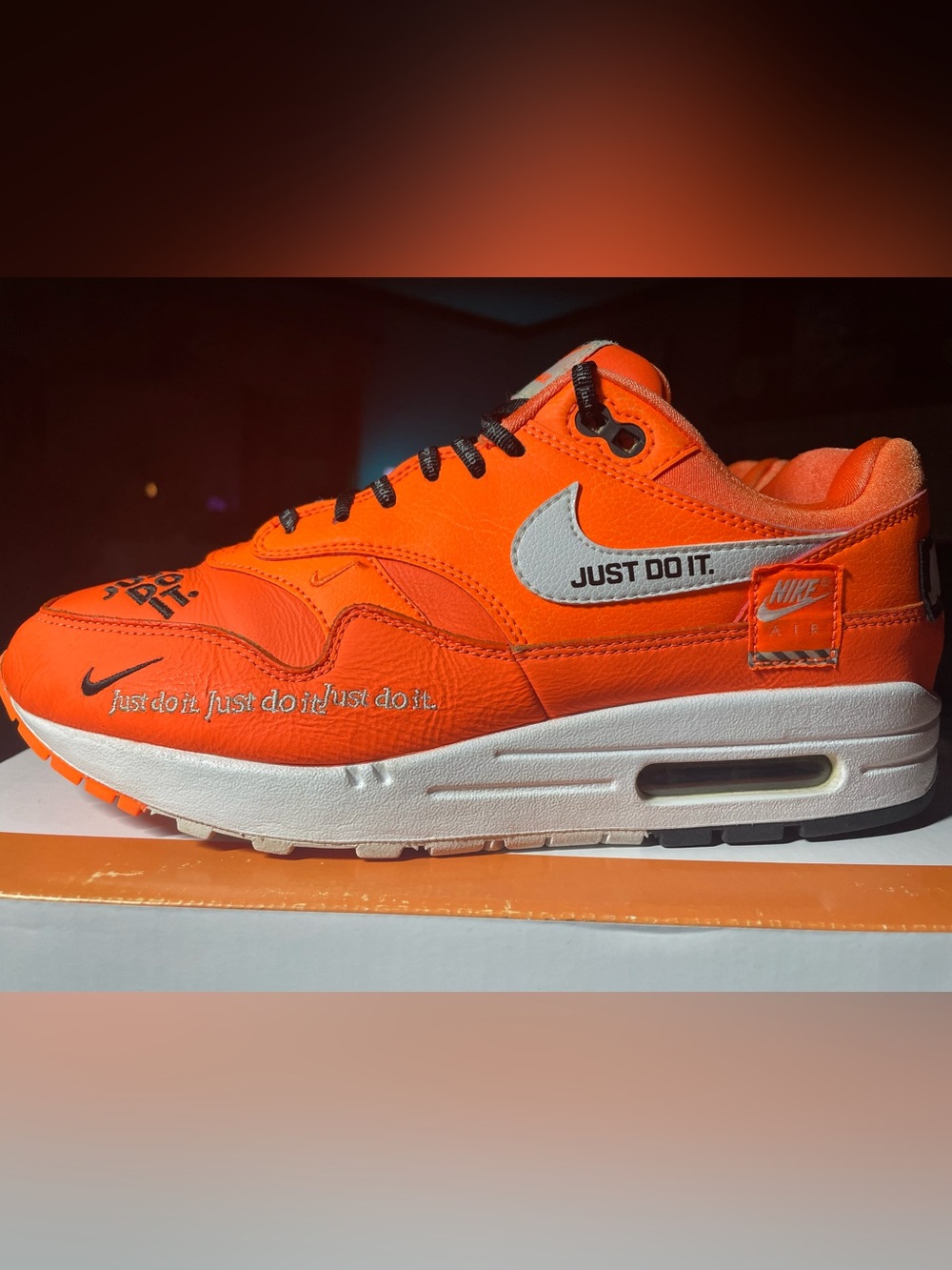 Nike Air Max 1 LX 🍊“JUST DO IT”🍊
10W-8.5M - Picture 2 of 12